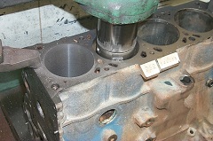 Cylinder Heads, Cam and Valve Train Cylinder Heads, Cam and Valve Train